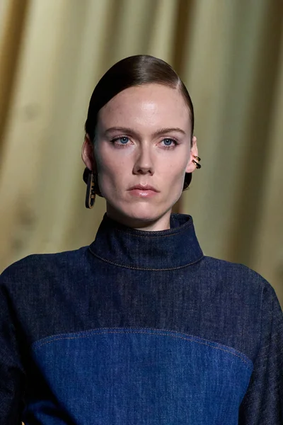 Look 56